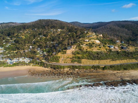 At Wye Eyrie With Arguably The Best Views In Town - Tourism Caloundra 2