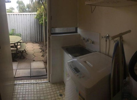 Geraldton Holliday Villas - Tourism Caloundra 6