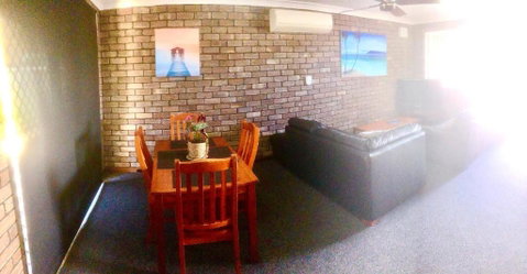 Geraldton Holliday Villas - Tourism Caloundra 4