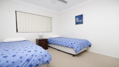 Amalfi Unit 11 Above All Else 50 King Street - Tourism Caloundra 3