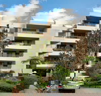 Newly Renovate Immaculate Cremorne One Bedroom Apartment CREM4 - Tourism Caloundra