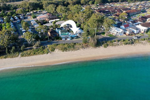 Sand Beach House Breathtaking View & Amazing Position Directly Opposite The Beach! - Tourism Caloundra 1
