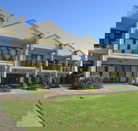 Elsinor Townhouse 4 Mulwala - Tourism Caloundra