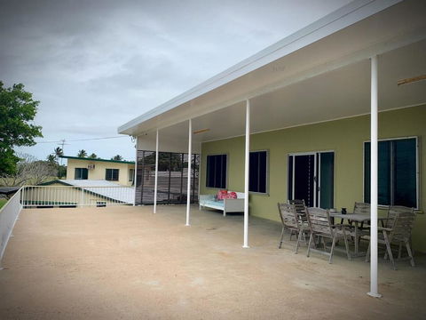 Holiday Rental Huge House With Beach Views - Tourism Caloundra 4