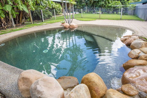 Sail Rock Apartment 2 - Tourism Caloundra 1