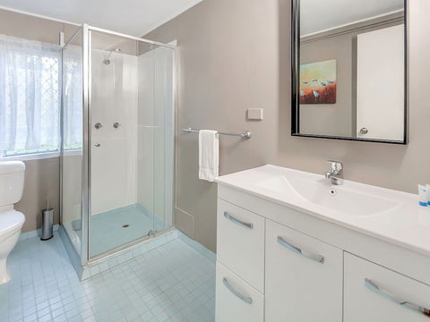 Easy Going Holiday Unit On McKenzie MK5 - Tourism Caloundra 5