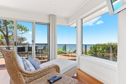 MITCHELL PARADE 120 MOLLYMOOK - Tourism Caloundra 2