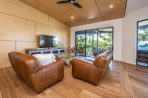Headland House - Tourism Caloundra 2