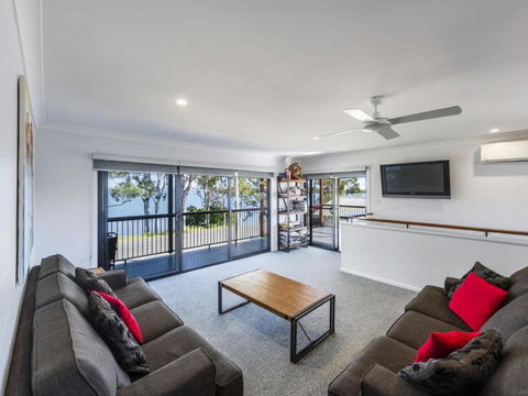 Iluka Lights - Tourism Caloundra 5