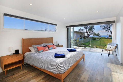 Oceanside At Culburra Pet Friendly Absolute Beachfront - Tourism Caloundra 2