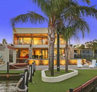 Lang Street Luxury Retreat Mulwala - Tourism Caloundra