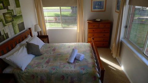 OCEAN VIEWS - Tourism Caloundra 5