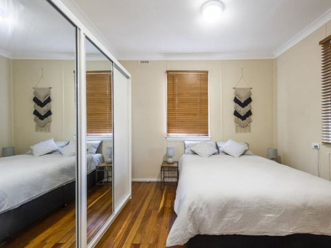Salt Water Cottage - Tourism Caloundra 6
