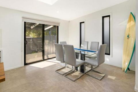 Easy Living Bayside Accommodation - Tourism Caloundra 3