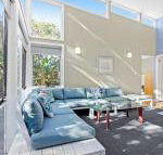 Bowery Beach House spacious family accommodation - Tourism Caloundra