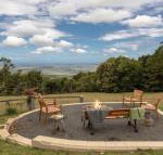 Captains Lookout elevated ocean views rural stay