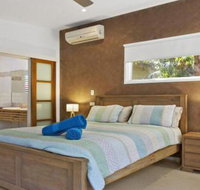Lous Folly inground pool  air conditioned - Tourism Caloundra