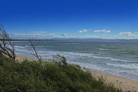 Ohio One Street Back From Beach Access - Tourism Caloundra 2