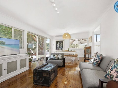 Prince Edward Escape Pet Friendly - Tourism Caloundra 2