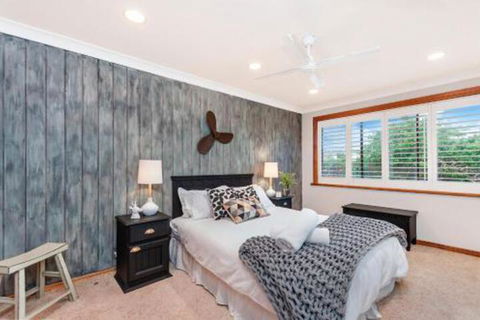 Iluka Perched On East Beach - Tourism Caloundra 4