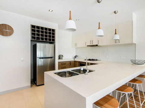NORTH POINT RETREAT MORNINGTON - Tourism Caloundra 3