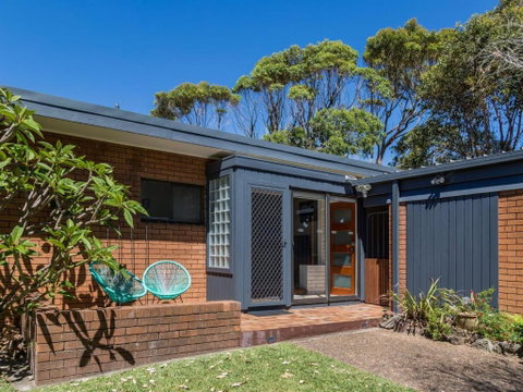 235 Mitchell Parade Mollymook - Tourism Caloundra 6