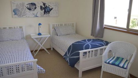 Lighthouse Palms - Tourism Caloundra 6