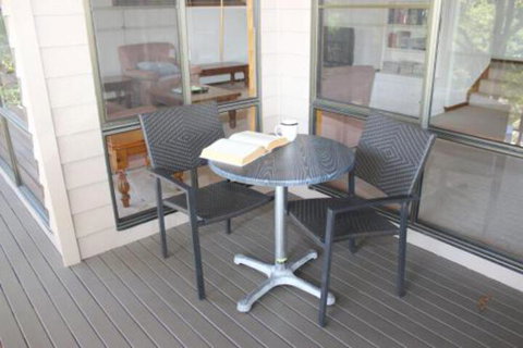 LIZ LAKE - Tourism Caloundra 3