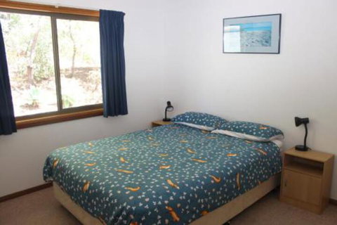LIZ LAKE - Tourism Caloundra 2