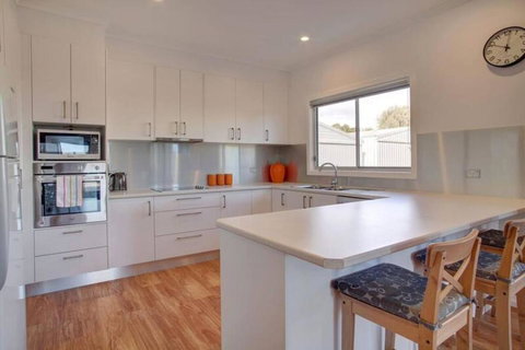 Grey On The Bay - Tourism Caloundra 6