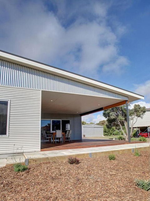 Grey On The Bay - Tourism Caloundra 5