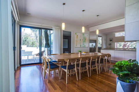 Kalina Retreat Tennis & Pool - Tourism Caloundra 1