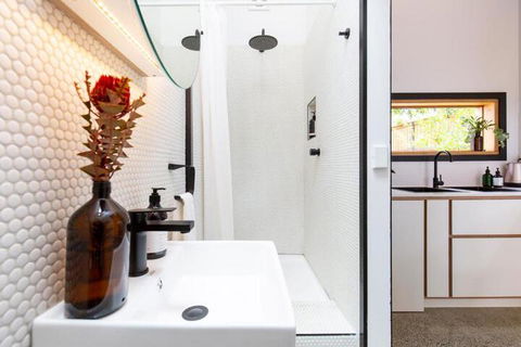 Nowra Studio Barn - Tourism Caloundra 5