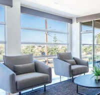 The Grand Oasis Pool Wifi Mins from beach - Tourism Caloundra