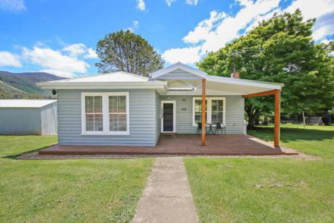 Indies Run - Tourism Caloundra 0