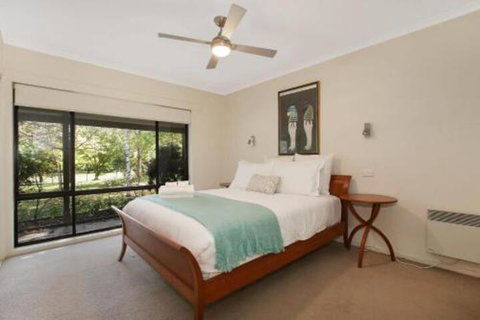 Alpine Streamside - Tourism Caloundra 0
