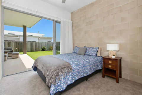 BEACHSIDE HAVEN - Tourism Caloundra 5