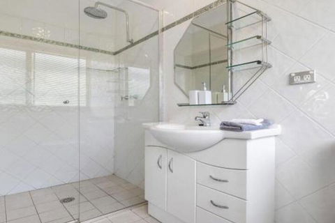 SunRay On Orama Spacious With Great Views - Tourism Caloundra 4