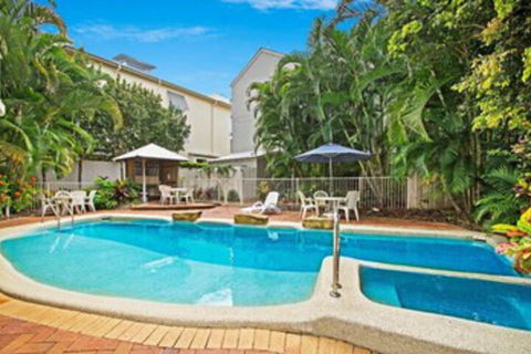 Beautiful North Facing River Views At Noosaville Unit 4 Riverside 235 Gympie Tce - Tourism Caloundra 0