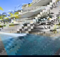 Endless Water Views in Noosaville Noosa Heads Unit 3 Noosa Moorings 303 Gympie Terrace - Tourism Caloundra