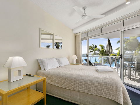 Endless Water Views In Noosaville Noosa Heads Unit 3 Noosa Moorings 303 Gympie Terrace - Tourism Caloundra 6