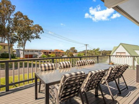 Carroll Ave 85 Mollymook - Tourism Caloundra 1