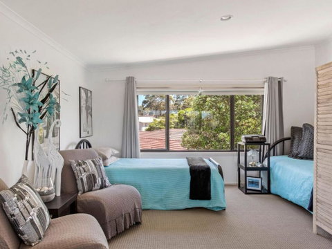 Carroll Ave 85 Mollymook - Tourism Caloundra 4