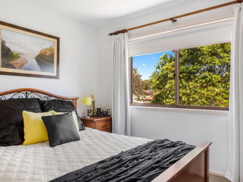 Carroll Ave 85 Mollymook - Tourism Caloundra 2