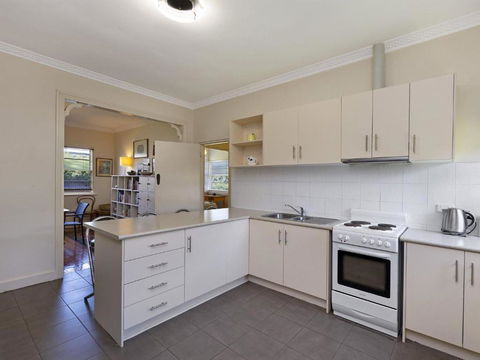 40 Campbell - Tourism Caloundra 3