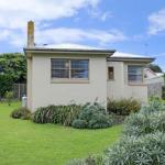 40 Campbell - Tourism Caloundra 0