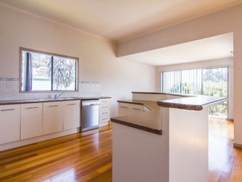 Beach House On Katherine Circuit - Tourism Caloundra 5