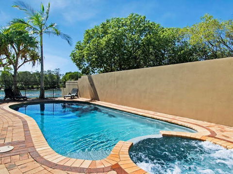 Villa Marina - Tourism Caloundra 0