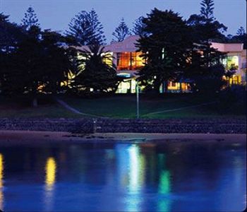 Continental Phillip Island - Tourism Caloundra 4