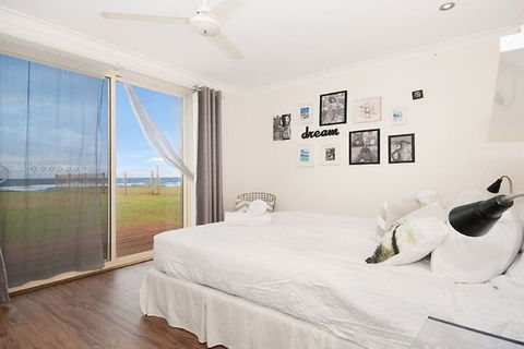La Plage - Tourism Caloundra 5